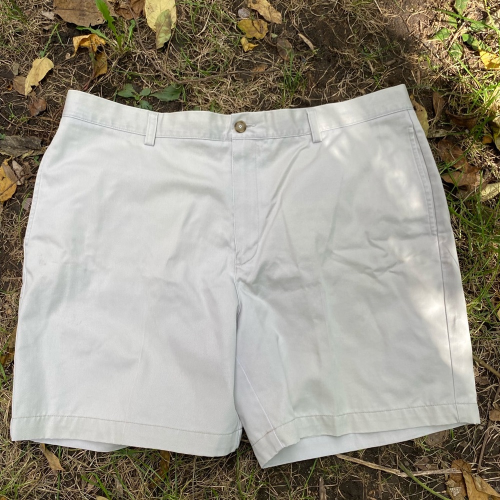 LL Bean Mens Chino Walking Shorts Khaki Tan Natural Fit Hiking Camping Size 40